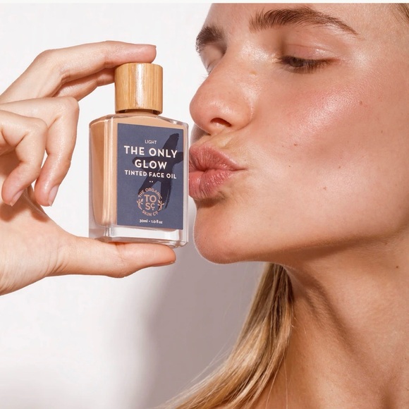 The Organic Skin Co Other - TOCC The Only Glow Tinted Face Oil - Medium (Cream)